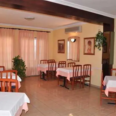 Hotel Riviera Menorca 2*